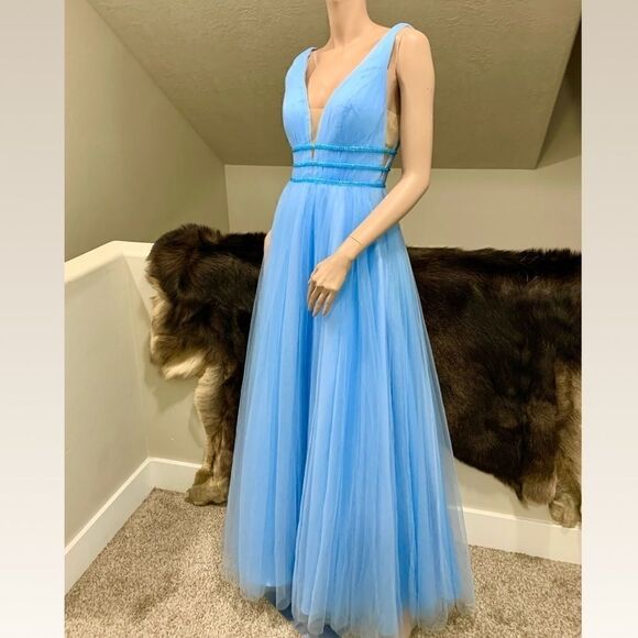 Charming Ball Gown V Neck Open Back Blue Tulle Long Prom Dresses with Beaded - Picture 4 of 14